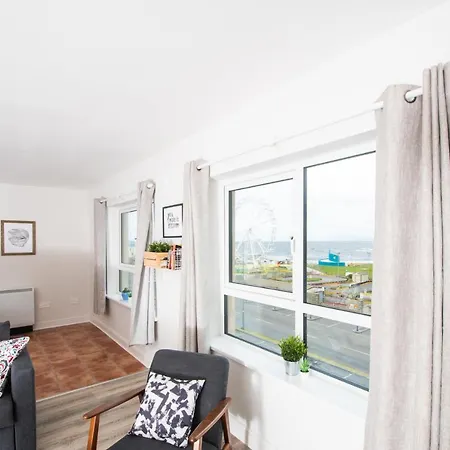Apartment Amazing Views Of The Beach -